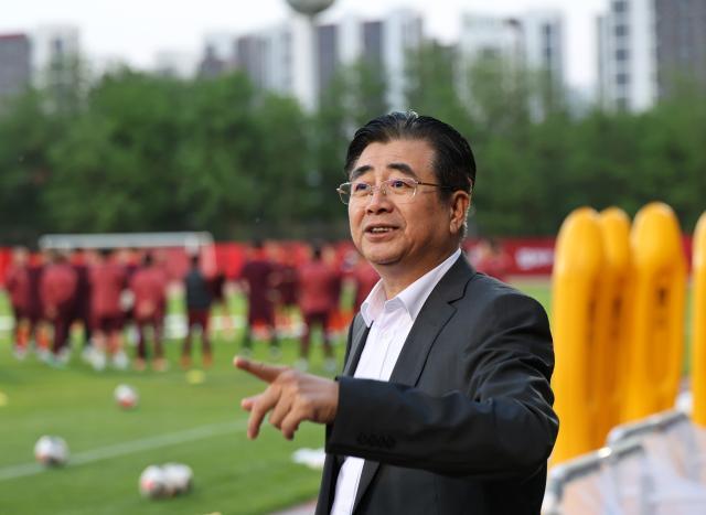 1735738272280072850.jpg (体育)(9)足球——国足在沈阳集训备战XxjpseC007214_20240527_PEPFN0A001.jpg