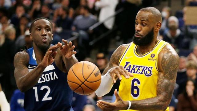 pg哪里玩-湖人连败可谓输球又输人，还要继续坚持用韦少吗？