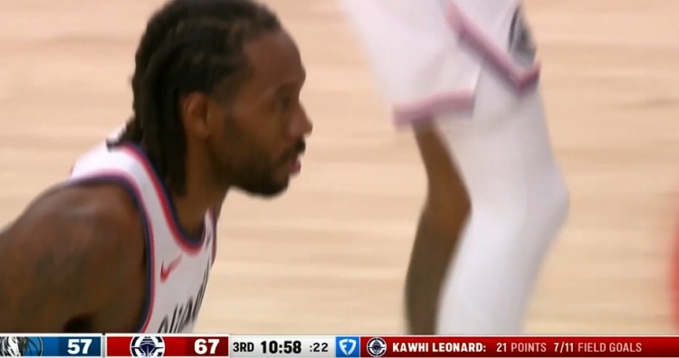 pgslot-探囊取物！伦纳德冲击内线抛投得手 完成连续55场得分20+